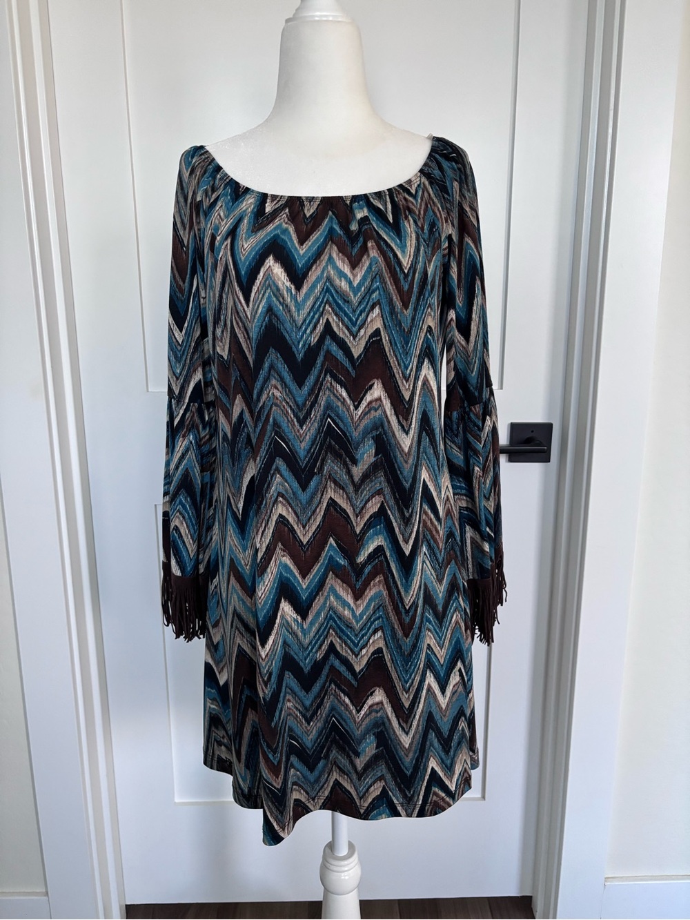 Honeyme Chevron-Print Long Sleeve Dress - Teal, Brown & Cream